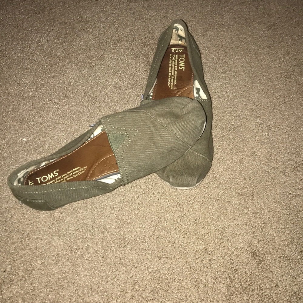 Army Green Toms flats